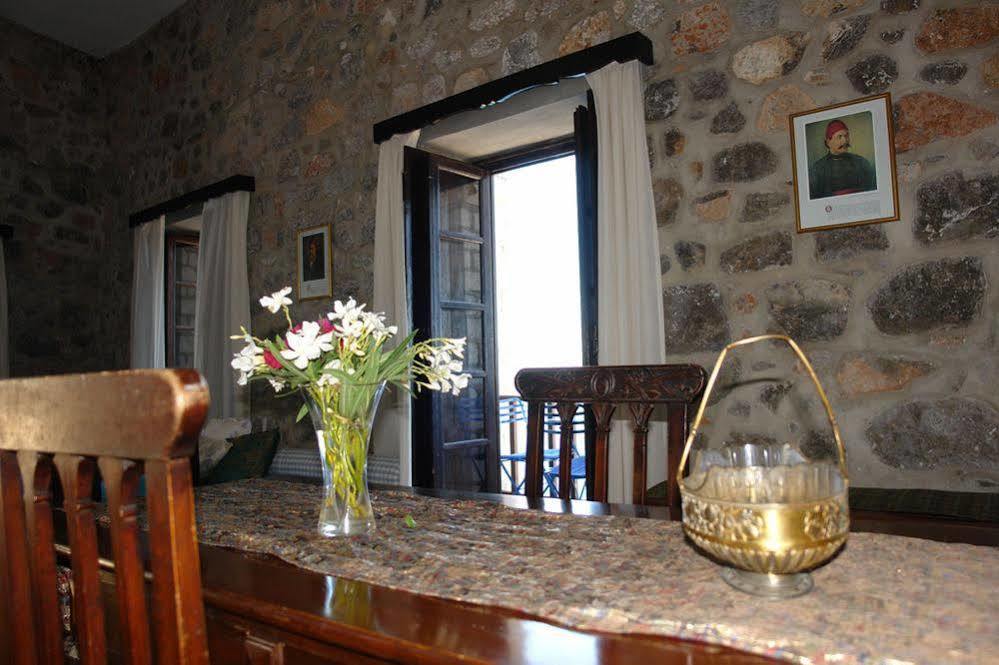 Villa Castello Hydra  Exteriör bild